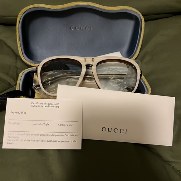 Authentic Beige Havana Shades Brand New With Authenticity Certificate Card - Picture 11 of 11